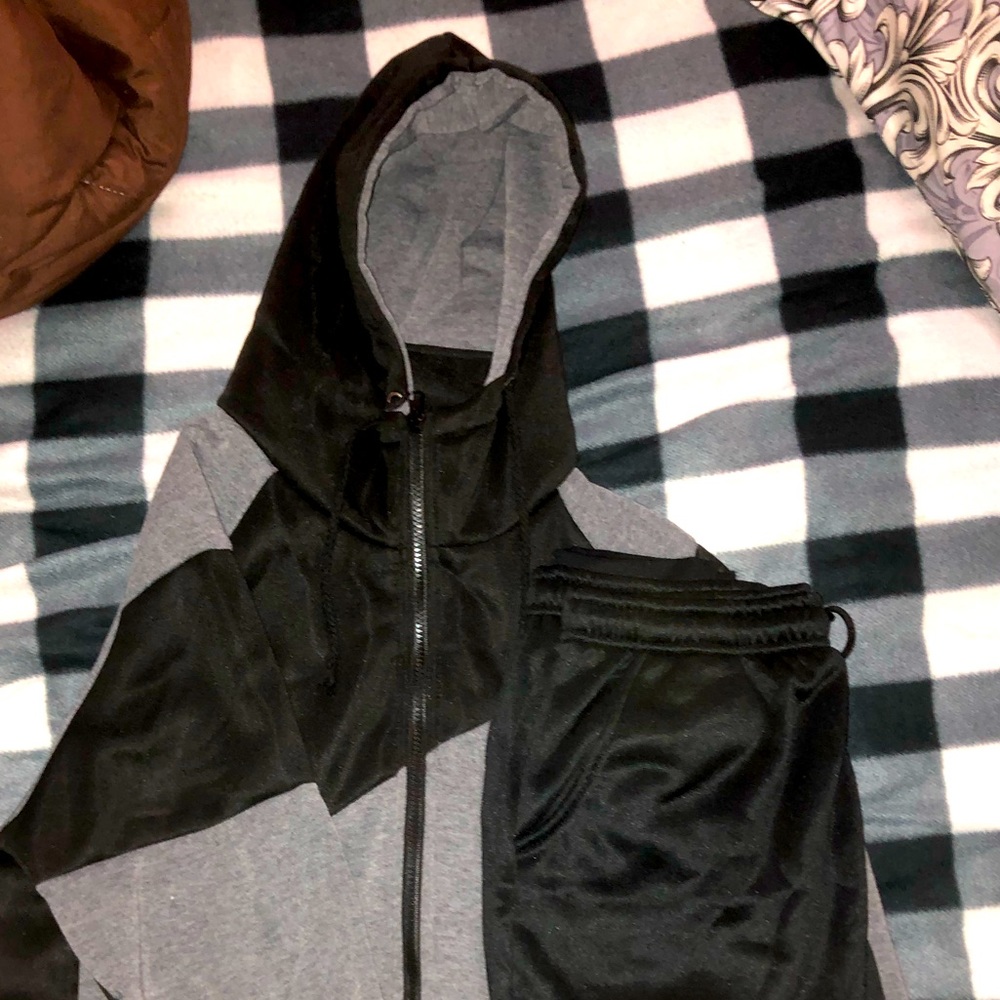 Men's Sportswear Suit.